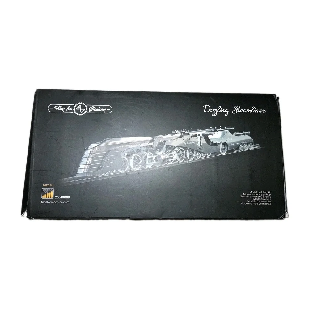Dazzling Streamliner Locomotive Stainless Steel Model Kit‎ Damaged Box